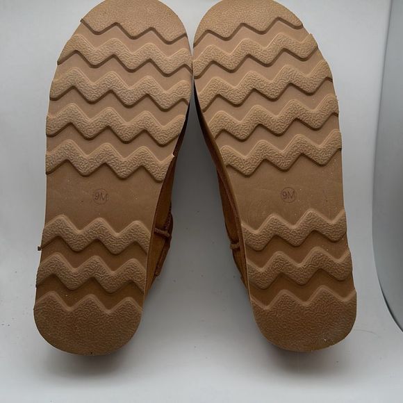 CUSHIONAIRE Women's Genuine Suede Cozy Mule Platform +Memory Foam 9 CHESTNUT - Picture 4 of 7